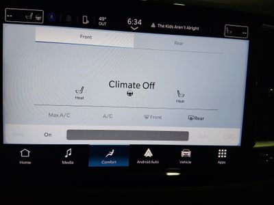 2024 Chrysler Pacifica — photo 18 view