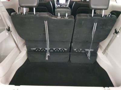 2024 Chrysler Pacifica — photo 11 view