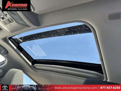 2024 Toyota RAV4 Hybrid - Photo 24