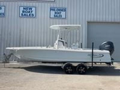 2025 Robalo 246 Cayman - Photo 1