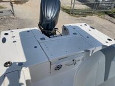 2025 Robalo 246 Cayman - Photo 10