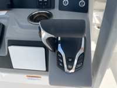 2025 Robalo 246 Cayman - Photo 14
