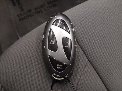 2024 Hyundai Elantra — photo 15 view