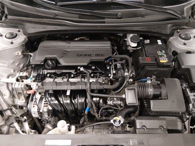 2024 Hyundai Elantra — photo 9 view