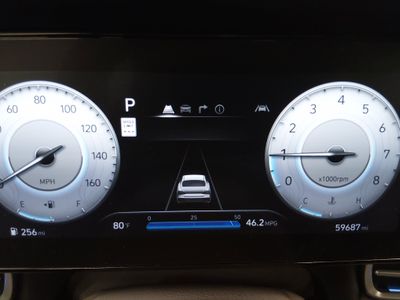 2024 Hyundai Elantra — photo 14 view