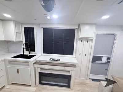 2026 Brinkley Model I - Photo 7