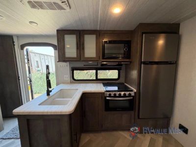2022 Forest River RV Salem - Photo 15