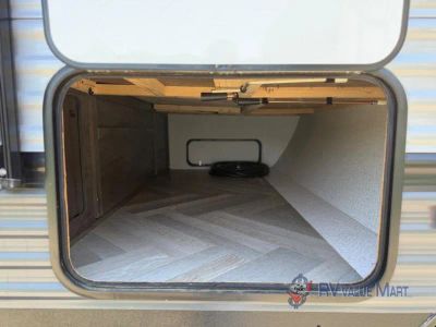 2022 Forest River RV Salem - Photo 10