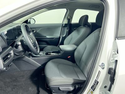 2025 Kia K4 - Photo 13