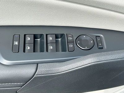 2026 Kia Sportage — photo 17 view