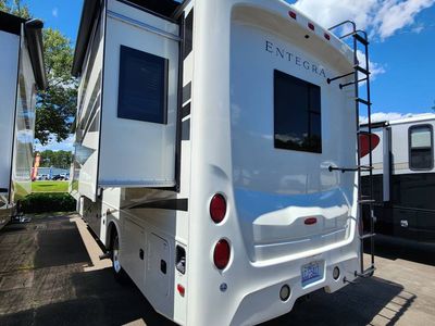 2024 Jayco Entegra 31UL - Photo 18