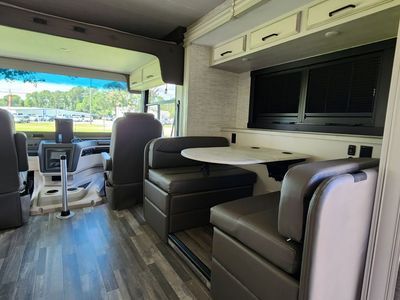 2024 Jayco Entegra 31UL - Photo 3