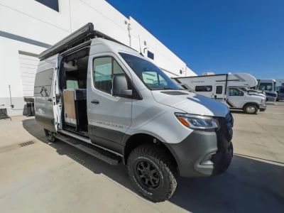 2026 Storyteller Overland MODE — photo 17 view