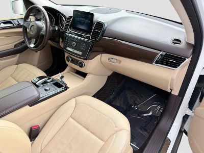 2017 Mercedes-Benz GLE — photo 13 view
