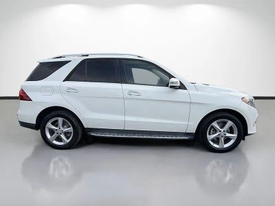 2017 Mercedes-Benz GLE — side profile view