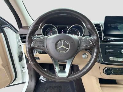 2017 Mercedes-Benz GLE — photo 38 view
