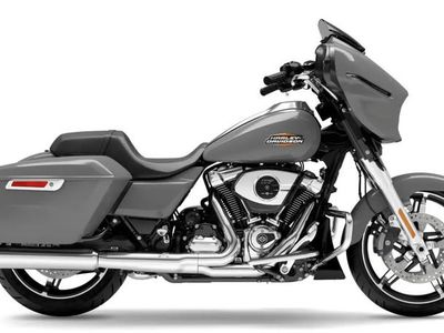 2025 Harley-Davidson FLHX - Street Glide — engine compartment view