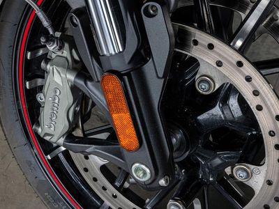 2023 Indian Motorcycle Challenger Dark Horse Titanium Smoke - Photo 25