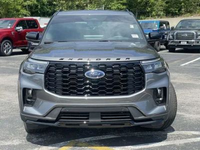 2026 Ford Explorer — photo 9 view