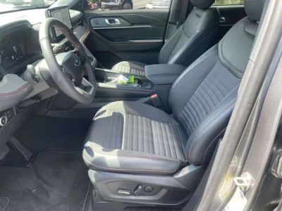 2026 Ford Explorer — photo 15 view