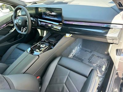 2026 BMW i5 — photo 24 view