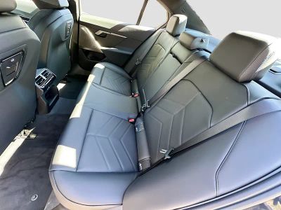 2026 BMW i5 — photo 20 view