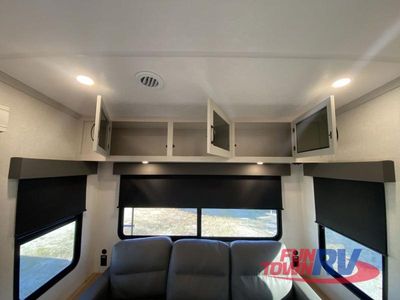 2025 Coachmen RV Chaparral - Photo 31