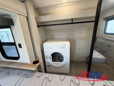2025 Coachmen RV Chaparral - Photo 60