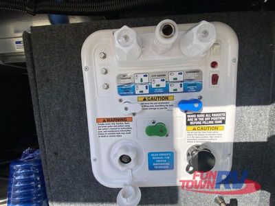 2025 Coachmen RV Chaparral - Photo 8