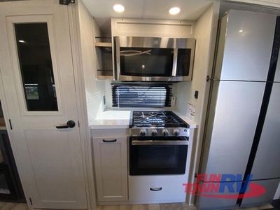 2025 Coachmen RV Chaparral - Photo 35
