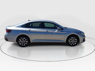2024 Volkswagen Jetta - Photo 8