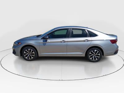 2024 Volkswagen Jetta - Photo 4