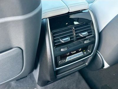 2026 BMW X5 — photo 19 view