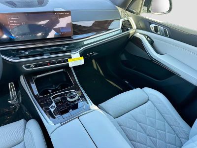 2026 BMW X5 — photo 18 view
