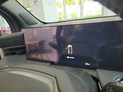 2026 Nissan Leaf — photo 14 view