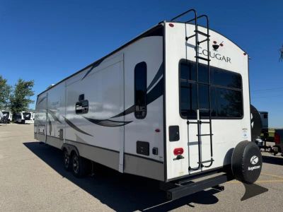 2023 Keystone RV Cougar Half-Ton - Photo 5