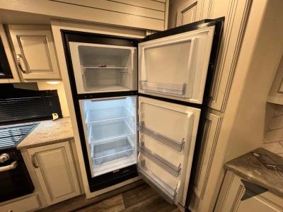 2023 Keystone RV Cougar Half-Ton - Photo 38