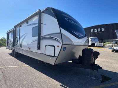 2023 Keystone RV Cougar Half-Ton - Photo 2