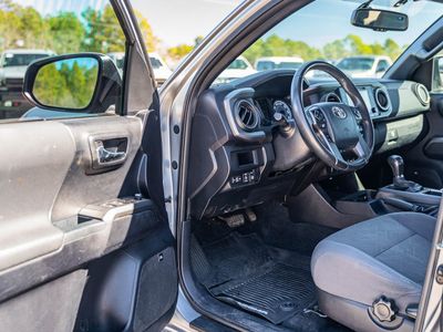 2017 Toyota Tacoma - Photo 16