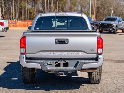 2017 Toyota Tacoma - Photo 5