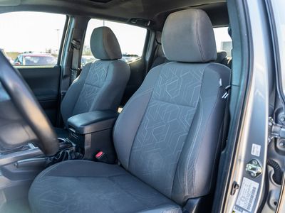 2017 Toyota Tacoma - Photo 18