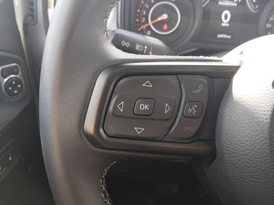 2025 Jeep Wrangler - Photo 12