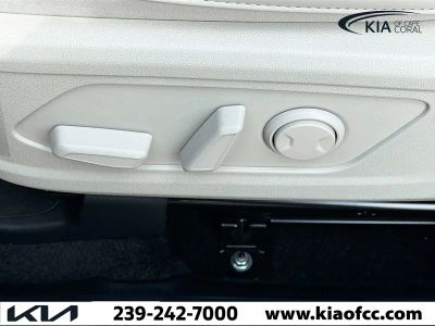 2026 Kia Sorento Hybrid — photo 26 view