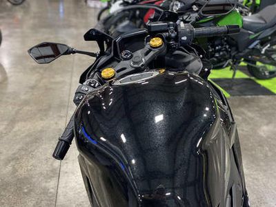 2025 Kawasaki NINJA ZX-4R ABS - Photo 11