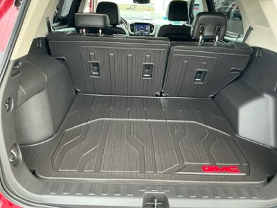 2020 GMC Terrain - Photo 13