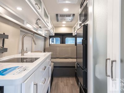 2026 Coachmen Beyond - Photo 9
