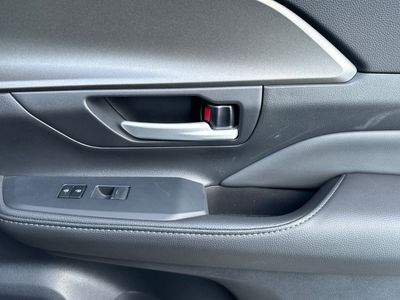 2026 Toyota Grand Highlander Hybrid — photo 20 view