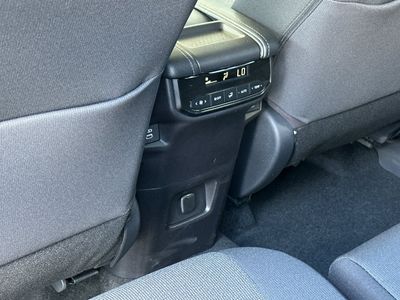 2026 Toyota Grand Highlander Hybrid — photo 14 view