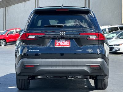 2026 Toyota Grand Highlander Hybrid — photo 7 view