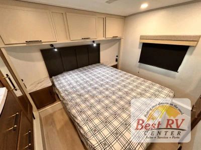 2026 Dutchmen RV Voltage V-Series - Photo 63